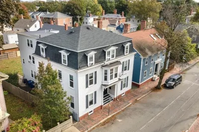 19-21 Pleasant Street