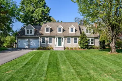 17 Lancaster Drive 1