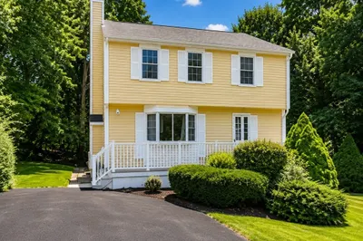 2 Mayflower Circle 1
