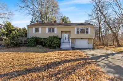 111 Indian Head Rd