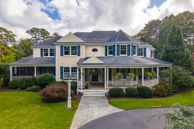 26 Walkerwoods Dr 1