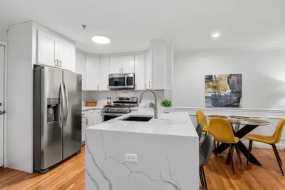 110 Chestnut Street #5 1