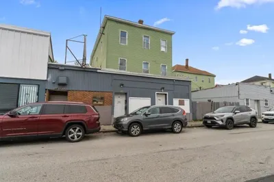 120 Grand St 1