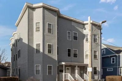 6 Calder St