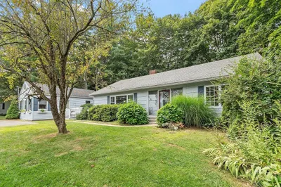 41 Summit Ave