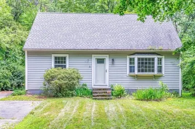 91 Pierce Rd 1