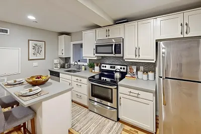 9 Anderson St #1 R