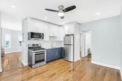 19 Farrington St #1