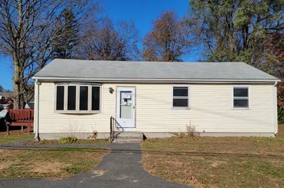 10 Rollins St 1