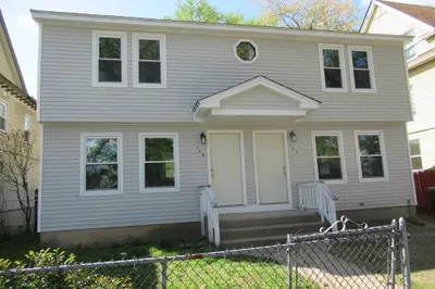 128-130 Woodmont St 1