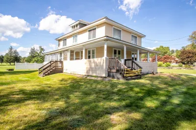 202 Pierce St 1