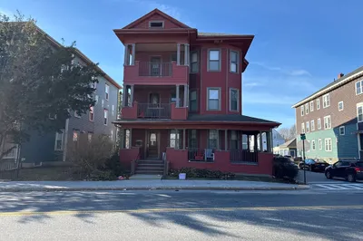 167 Highland St 1