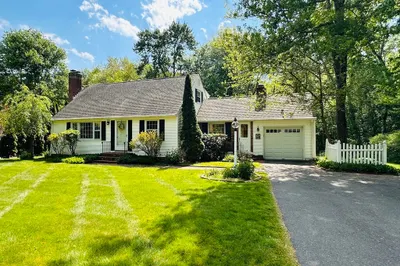1193 Amostown Rd