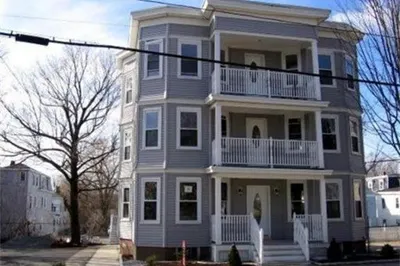 8 Cedar St #1