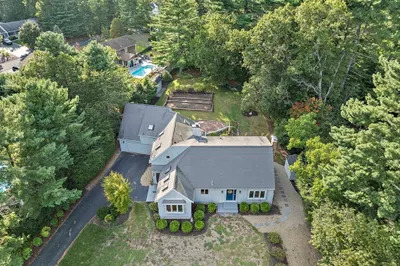 3 Howard Dr 1