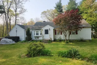 243 Old Taunton Ave 1
