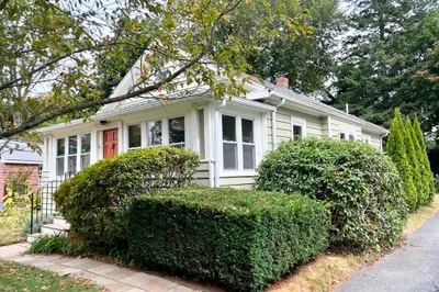 25 Day Hill Road