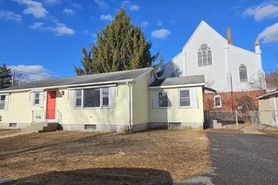 3021 South Main Street 1