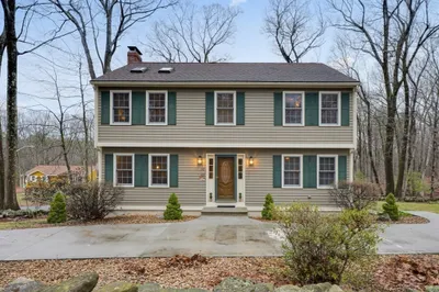 32 Sibley Rd 1