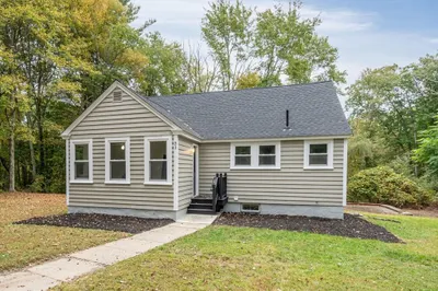 31 Cedar Ave