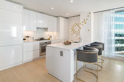 133 Seaport Boulevard #709 1