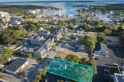 35 Pleasant St 1