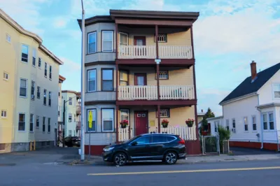 522 Summer St #3 1