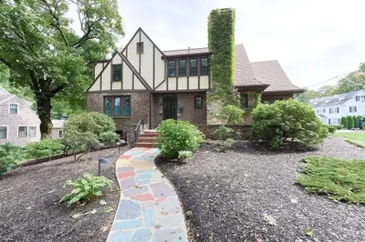 28 Exmoor Rd