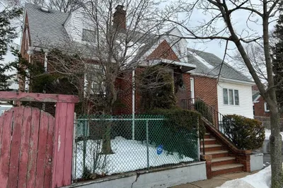 58 Hunting St #3 1