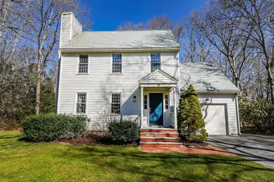 19 Nantucket Trail 1