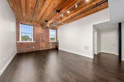 130 John St #143