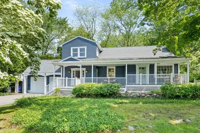 8 Winthrop Avenue 1