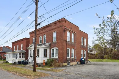 40-42 Pembroke Ave 1