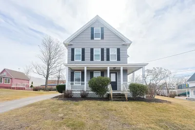 296 Main St 1