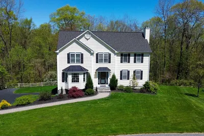 33 Boundary Stone Rd 1
