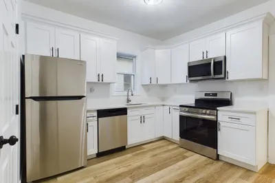 28-30 Furness St #1