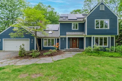 95 Larkspur Dr 1