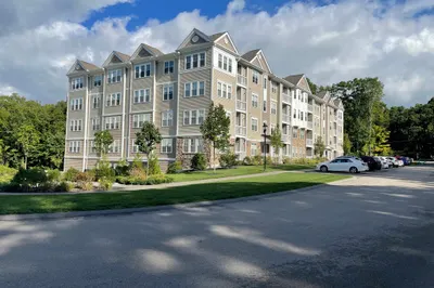 4402 Pennington Dr #4402 1