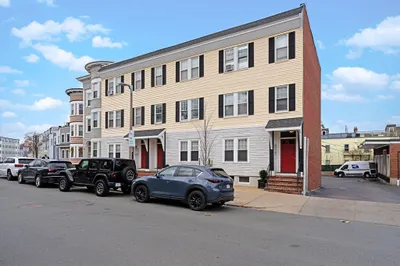 428-432 E 3rd Street 1