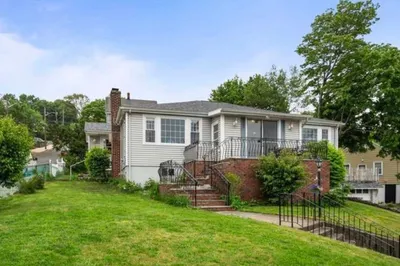 28 Elsie St