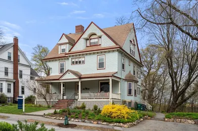 169 Hunnewell Ave #1 + 3