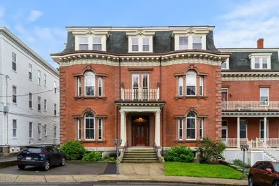 14 Kensington Park #3 1