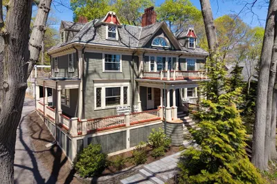 80 Mason Terrace 1