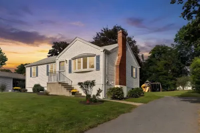5 Sachem Road 1