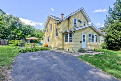 18 Hillside Ave 1