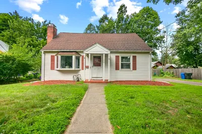 146 Harkness Ave 1