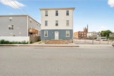 130 High St