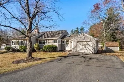 114 E Gooseberry Rd