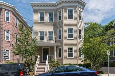 17 Standish Street #1 1