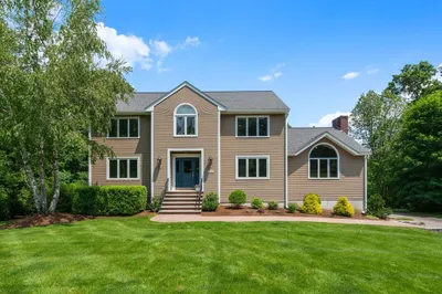 66 Ashcroft Rd 1